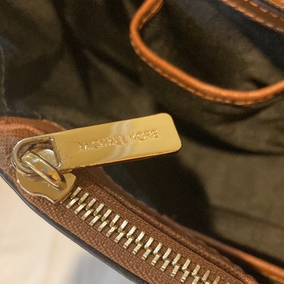 Michael Kors Bag - Picture 5 of 7